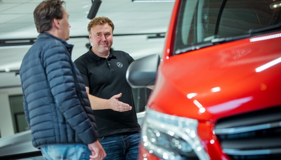 Selger Mercedes-Benz nyttekjøretøy