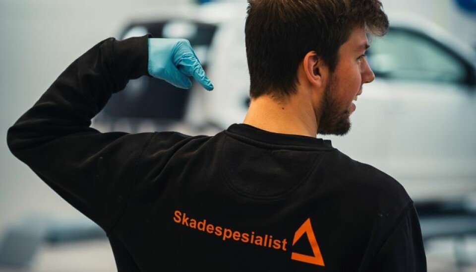 Bilskadereparatør og billakkerer