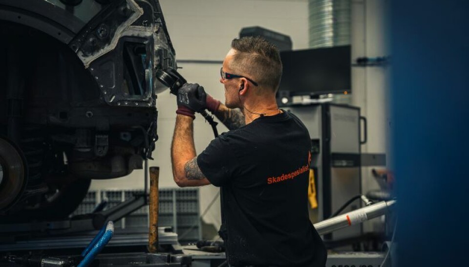 Bilskadereparatør
